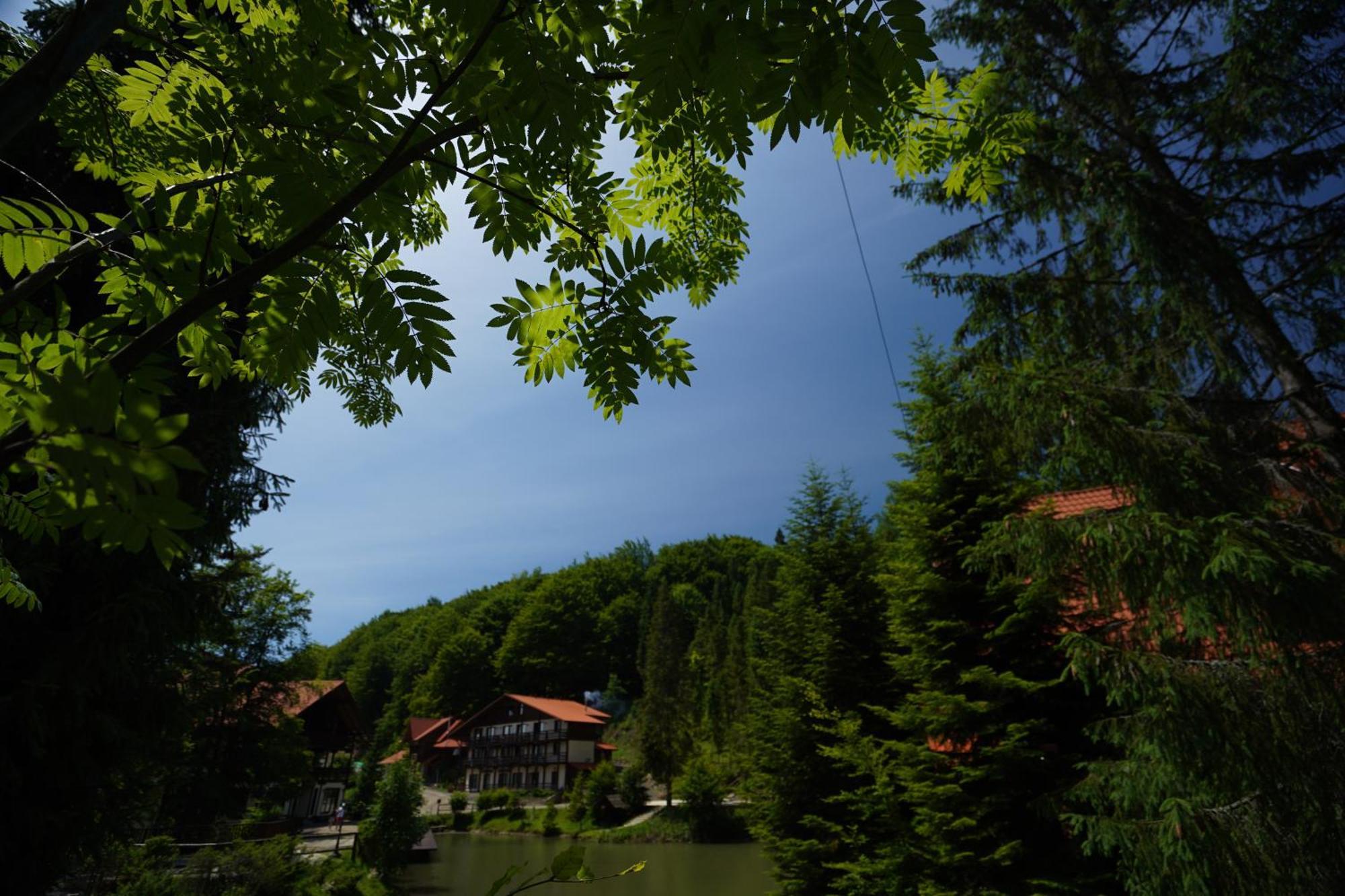 Hotel Ozero Vita Nizhniy Studenyy Exteriör bild