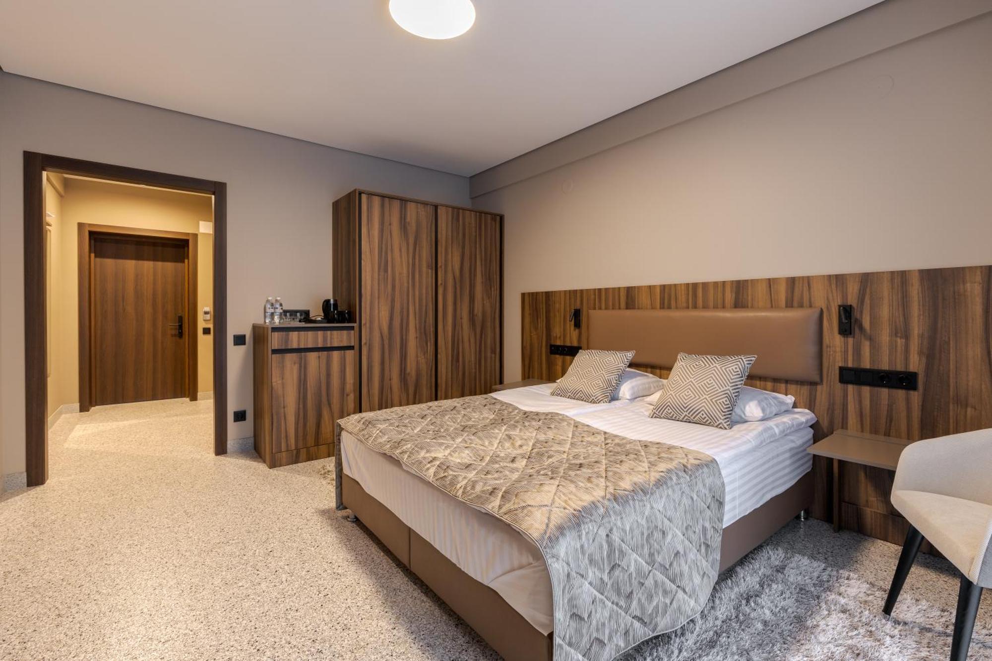 Hotel Ozero Vita Nizhniy Studenyy Exteriör bild